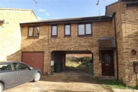 1 bedroom Detached t...